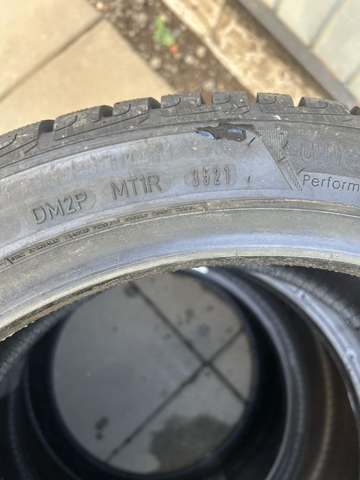 Vand anvelope de iarna noi 245 40 r18 goodyear