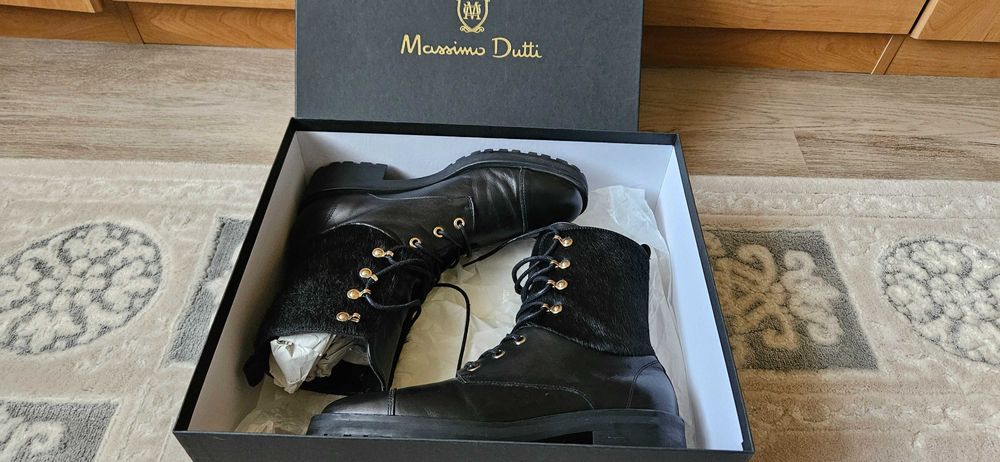 Ghete piele Massimo Dutti