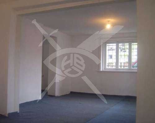 Дава се под наем Етаж от къща в Пловдив, Кършияка - 110 кв.м за 648.21 € - Снимка #6