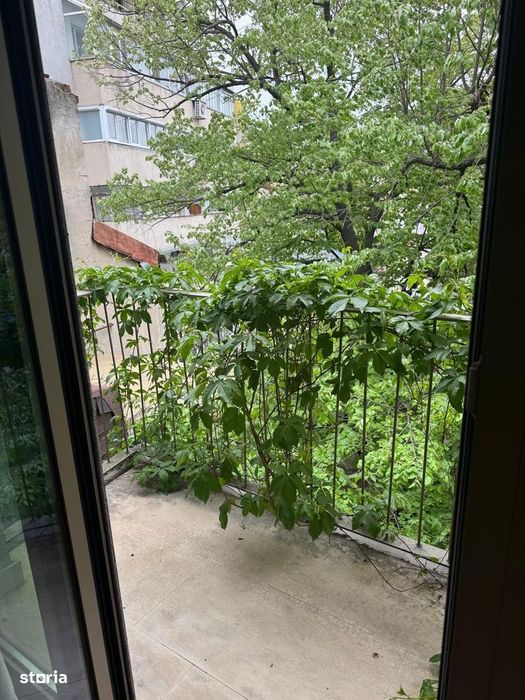 Apartament cu 3 camere langa piata Victoriei!