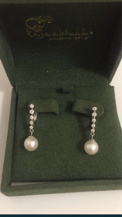 Продам золотые серги