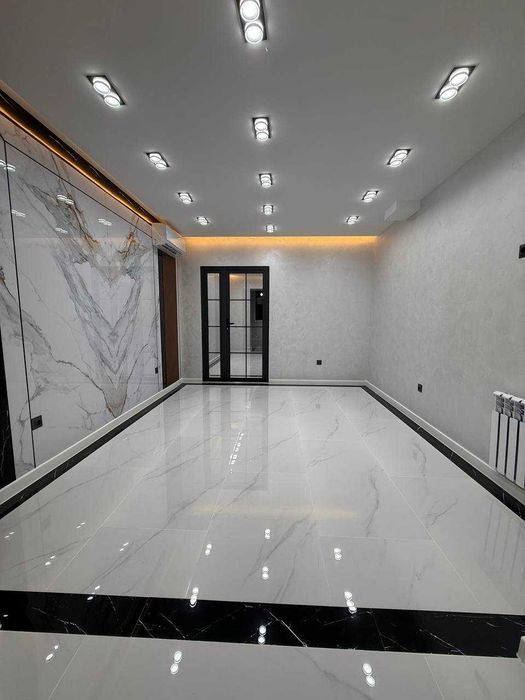 Срочно! Сдаётся коммерческое помещение в центре Бадамзара 1 линия!