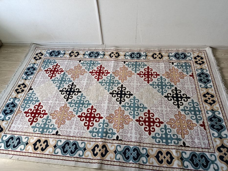 Продаю ковер новая