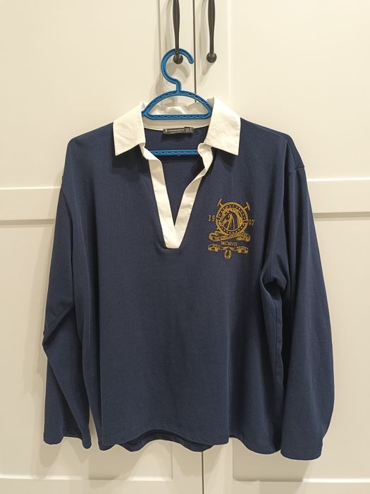 Свитшот 2700тг размер 42/44,S/M