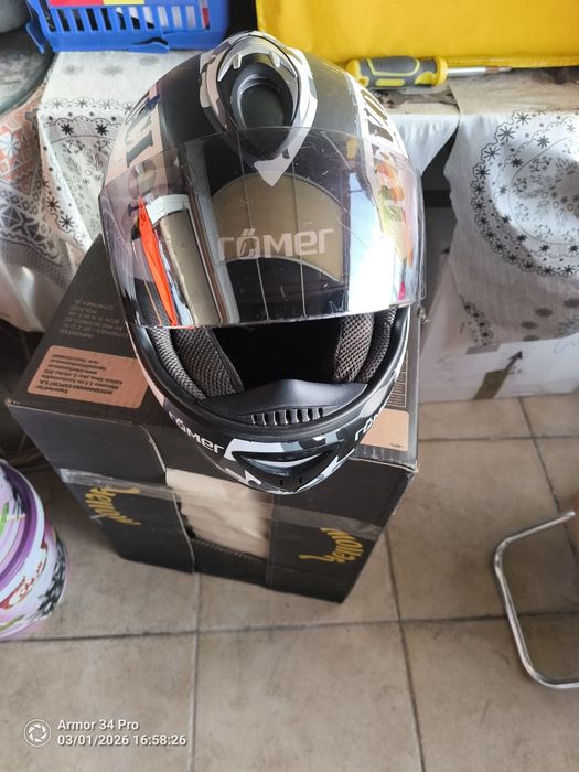 Casca moto si bicicleta,cu un ..aspect.. Foarte interesant..