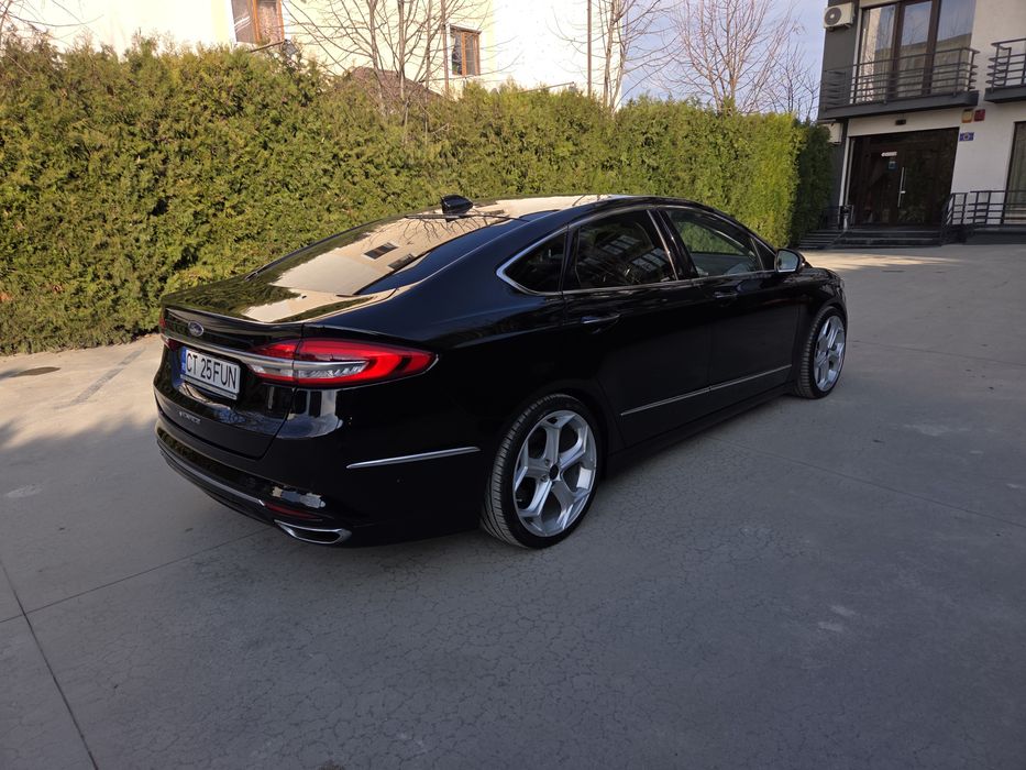 Ford Mondeo Vignale Hybrid 2020