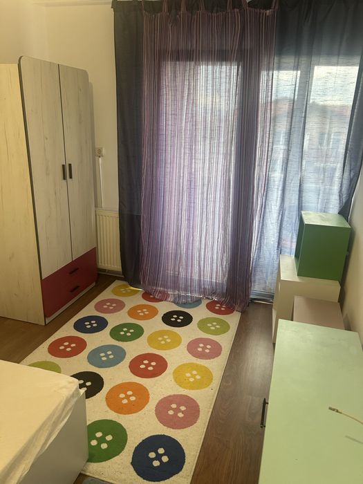 Apartament 2 camere ,parcare in Floresti