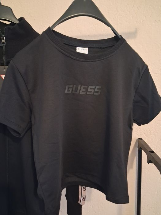 Дамски екип на  GUESS