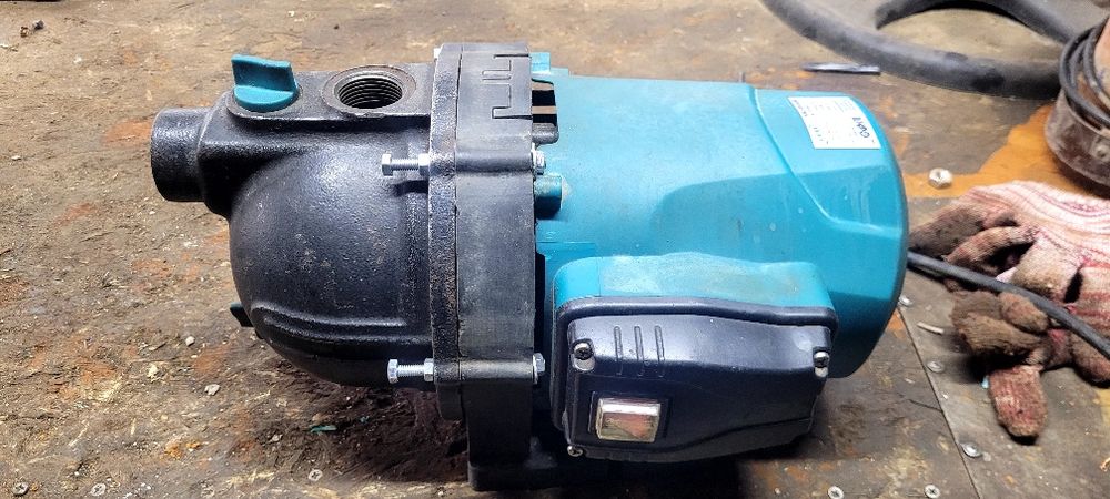 Насос leo.        .