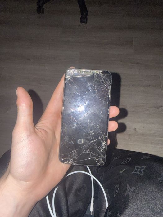 Iphone Xна запчасти