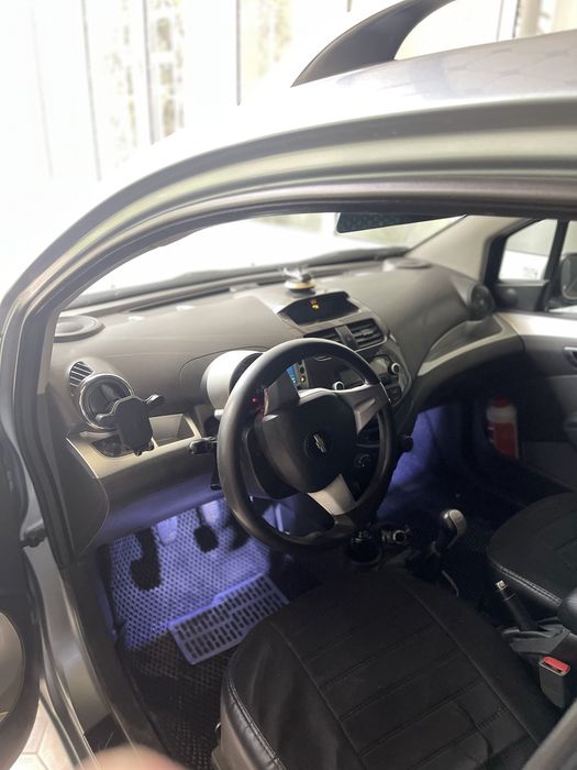 Chevrolet spark 2014