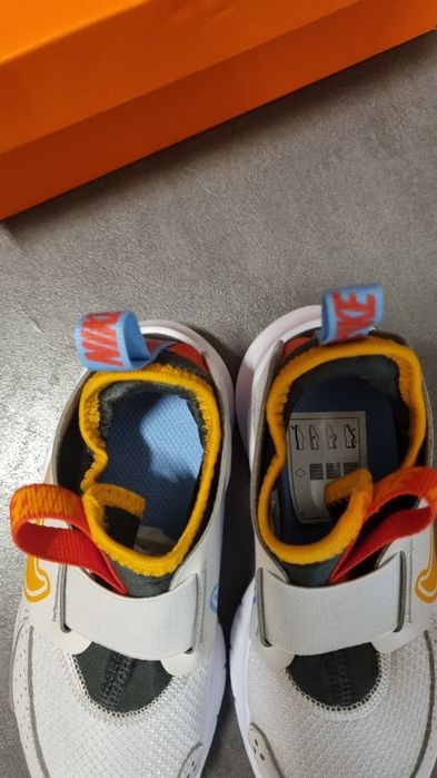 Нови детски маратонки Nike