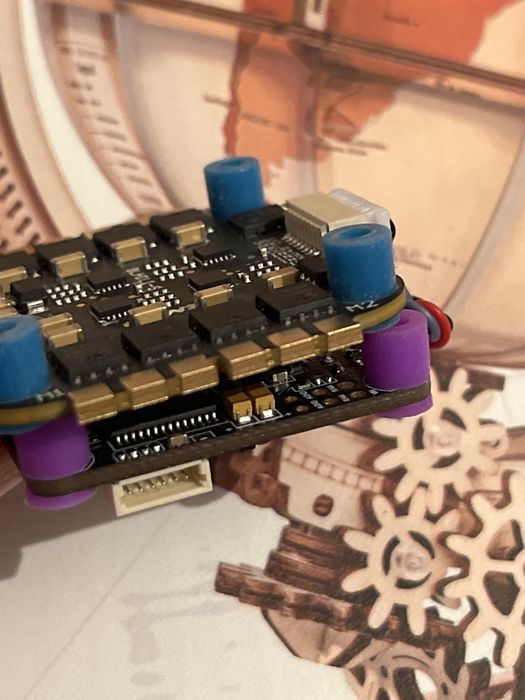 Fpv дрон комопектуюшие