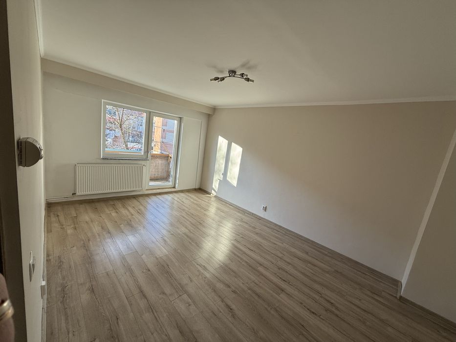 Apartament Carpati 2-Etaj 2-Mijloc