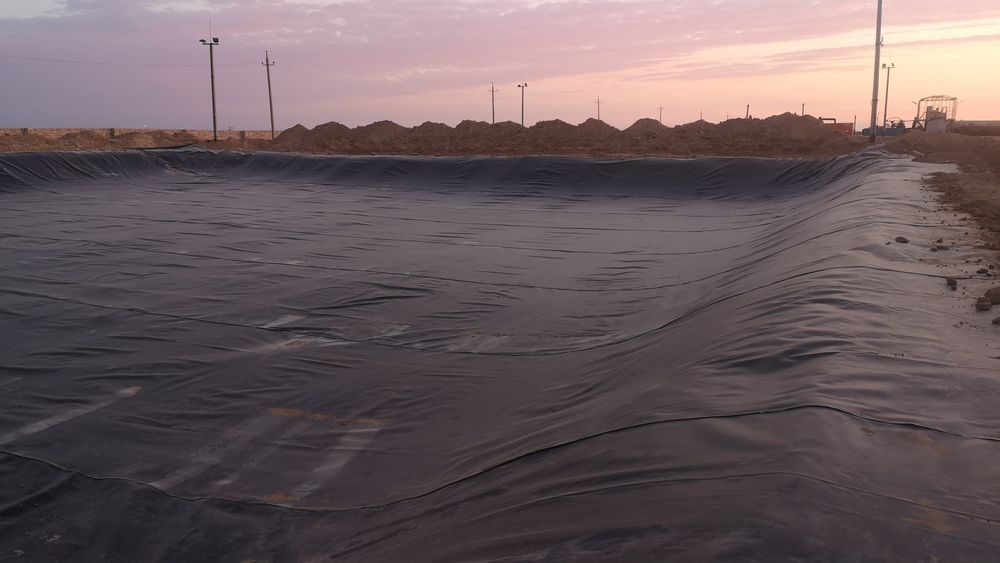 Монтаж геомембраны