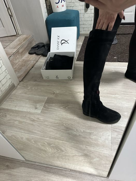 Зимние женские сапоги  ботфорты в замше