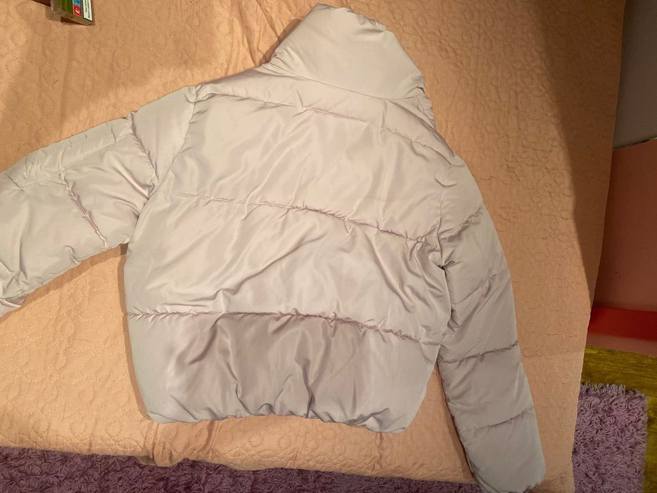 чисто ново яке bershka M