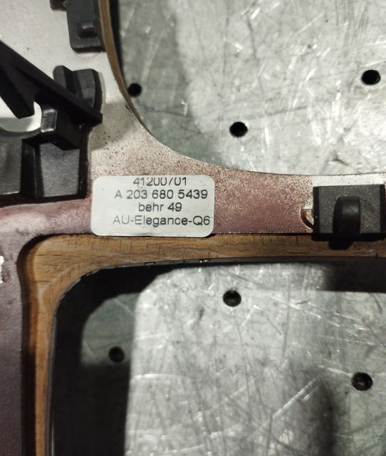 Ornament consola centrala A 203 680 5439 Mercedes-Benz C-Class W203/S