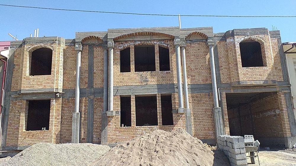 Нолдан кришасигача уй ва бошк,а иморатлар к,урамиз