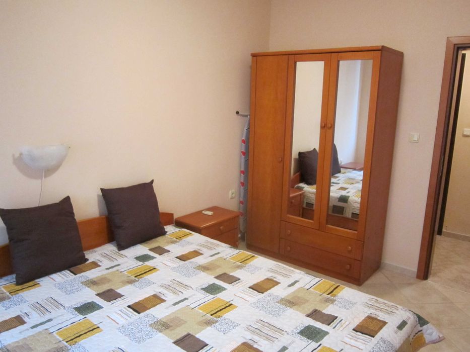 Дава се под наем Двустаен апартамент в Бургас, Лазур - 62 кв.м за 300 € - Снимка #5