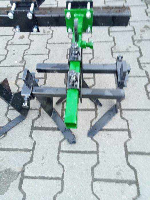 Prasitoare pentru motocultor cu un rând pentru bilonat cartofi. NOU