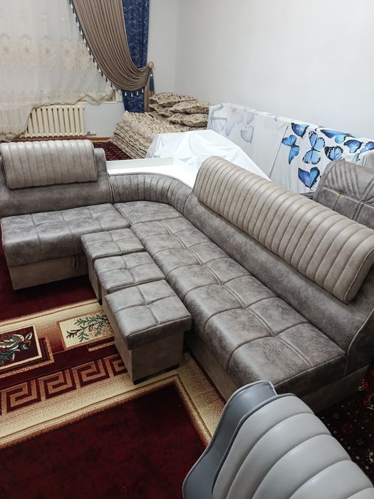 Кухни уголок бар сотилади