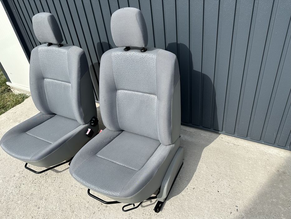 Scaune logan Impecabile