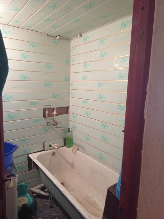 Купкаватли уйдан 3хонали 1 каватдан уй сотилади.