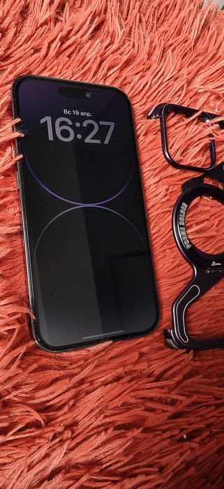 Продам iphone 14 pro