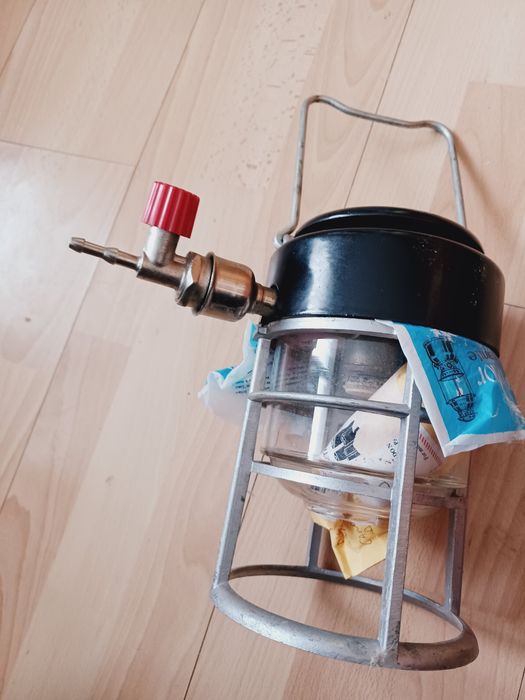 Туристическа Лампа на Пропан Бутан със 2 Чорапа Англия