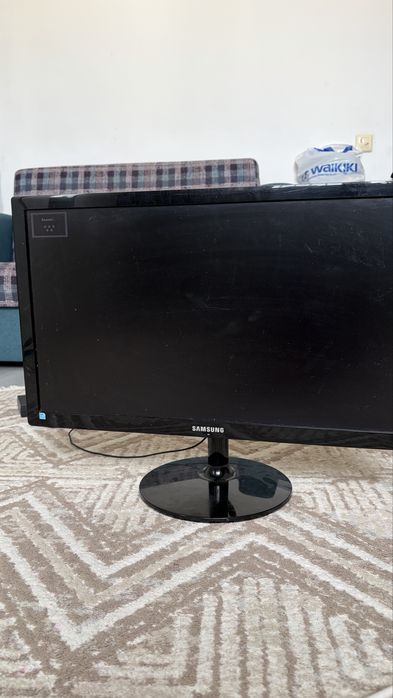 Монитор Samsung 60gz