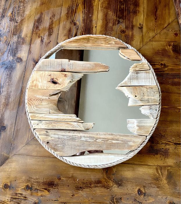 Налично! Декорация за стена огледало и дърво. Ръчна изработка!