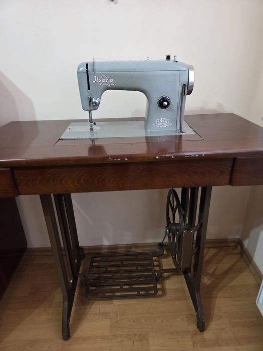 Mașină de cusut Ileana