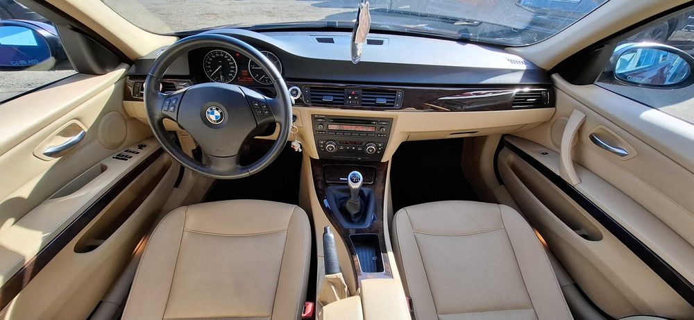 BMW Seria 3 E90 320D