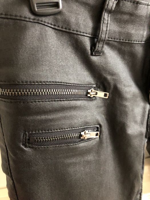 Pantaloni negri dama