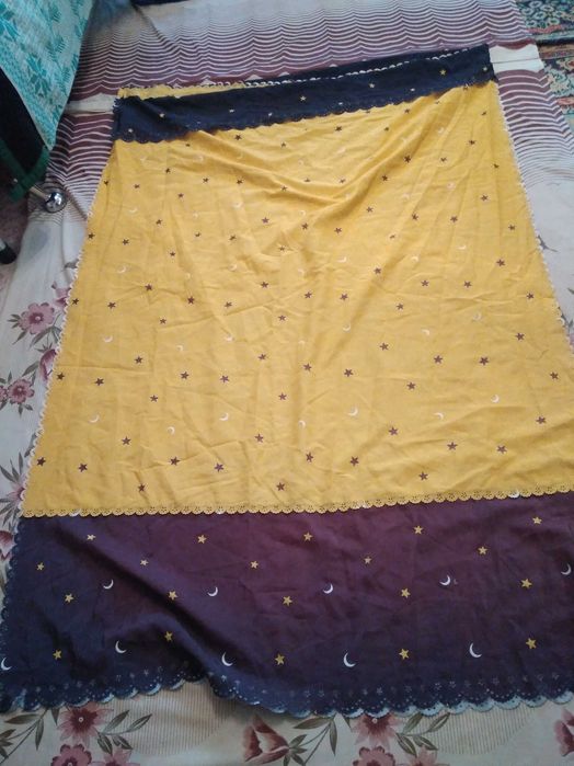 Продам шерстяные одеяла.Шторы,тюль.