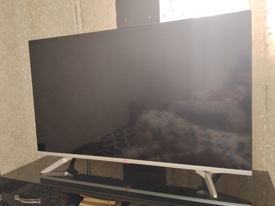 Artel 43 109 Sm Bez ramkali ekran yap yangi Idealni