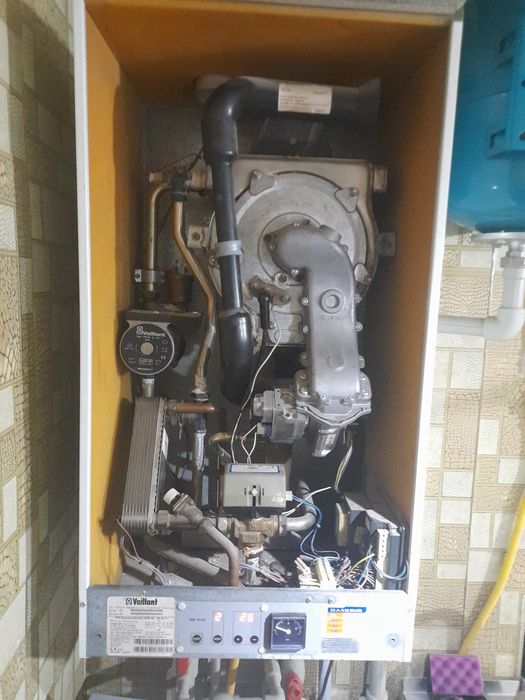 Продам котёл  Vaillant б/у