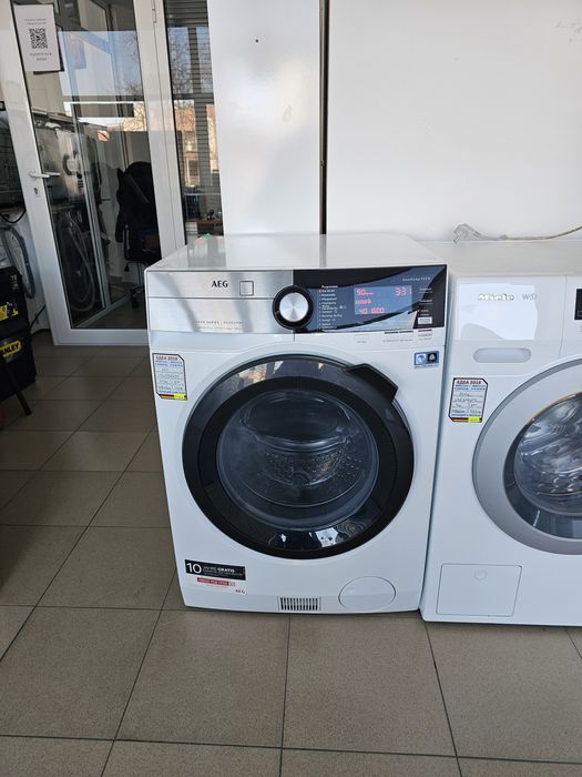 Пералня със сушилня с термопомпа AEG 9000 Series