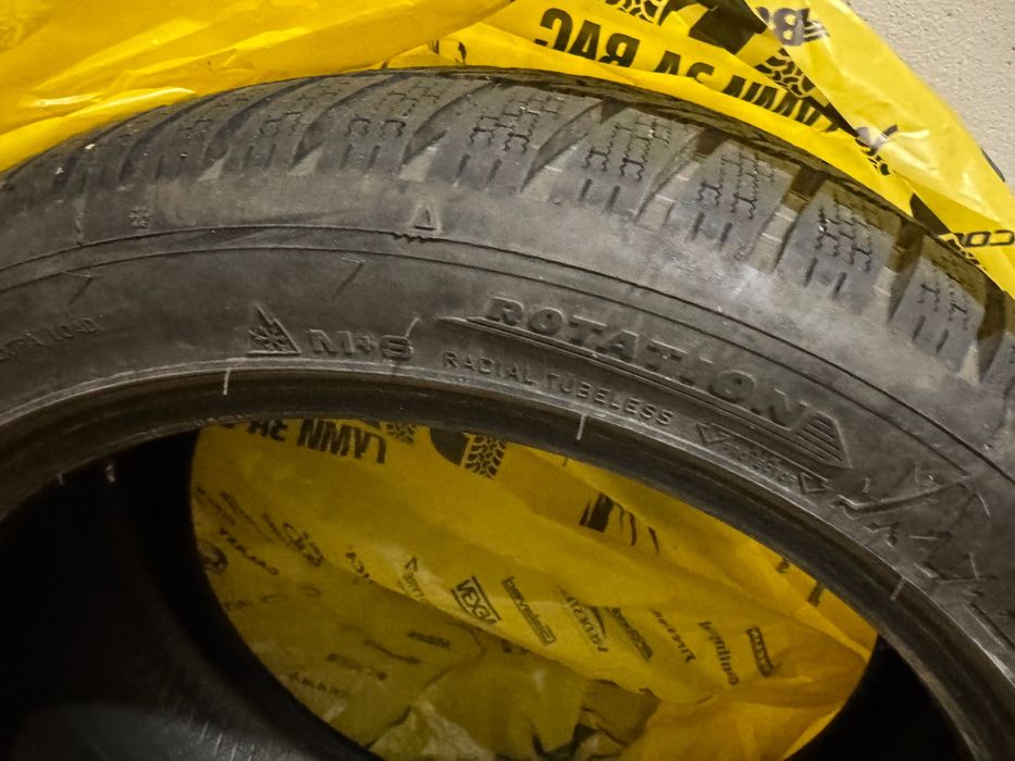 Зимни гуми Dunlop 225/45R/18