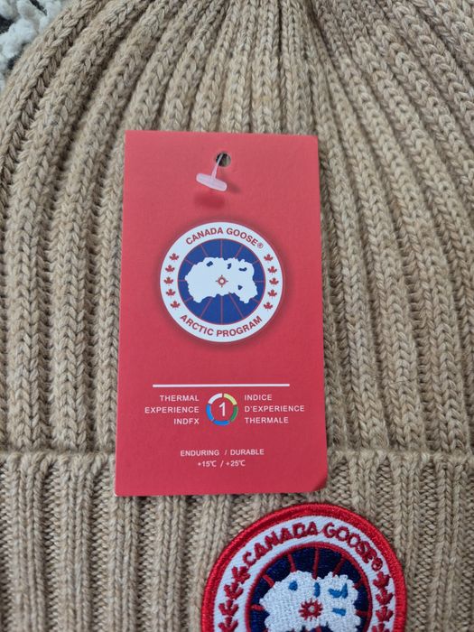 Căciulă canada goose