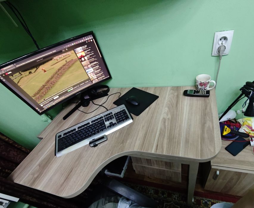 Компьютерный стол Лофт