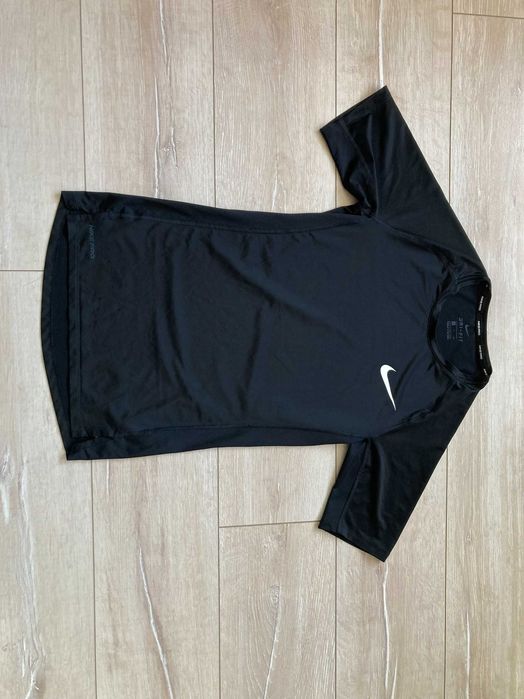 Найк Nike Pro Tight Dri Fit мъжка спортна тениска размер S