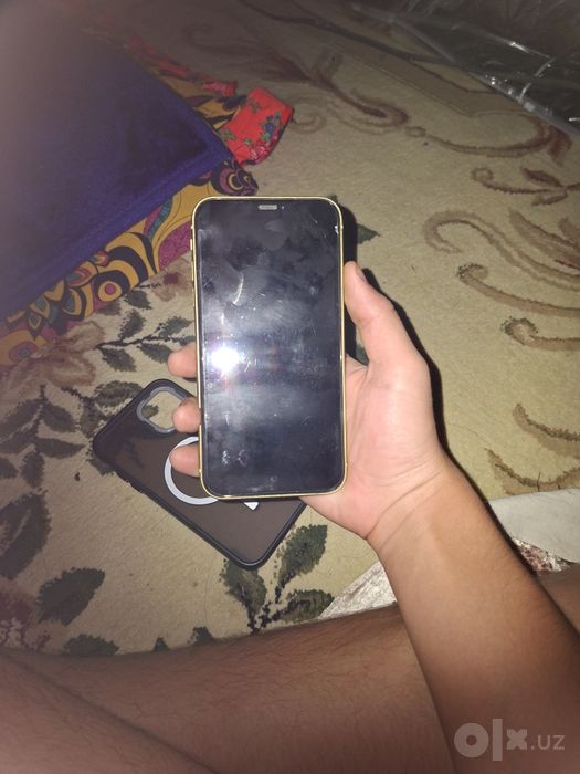 Iphone 11 sotiladi