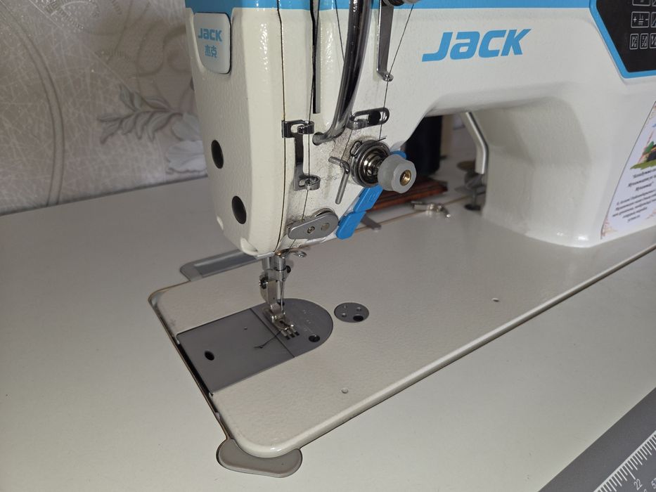 Продаются швейные машинки Jack A4B и Jack E4S