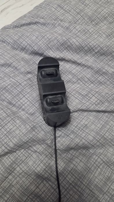 Зарядная станция для DualShock 4 (PS4)