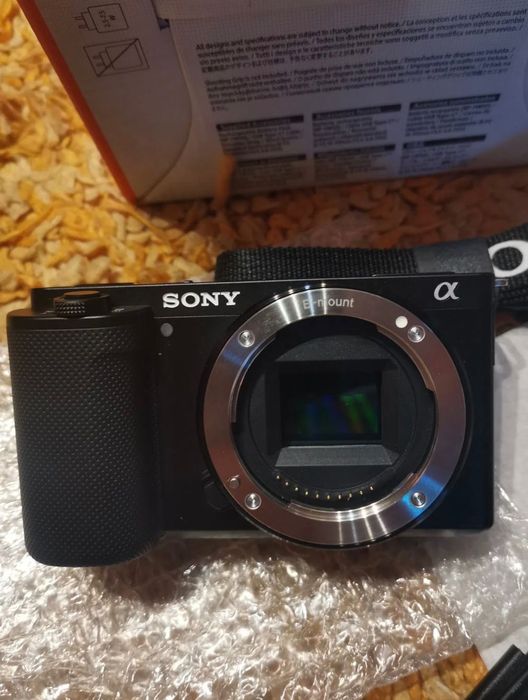 sony zv-e10 cu 2 obiective