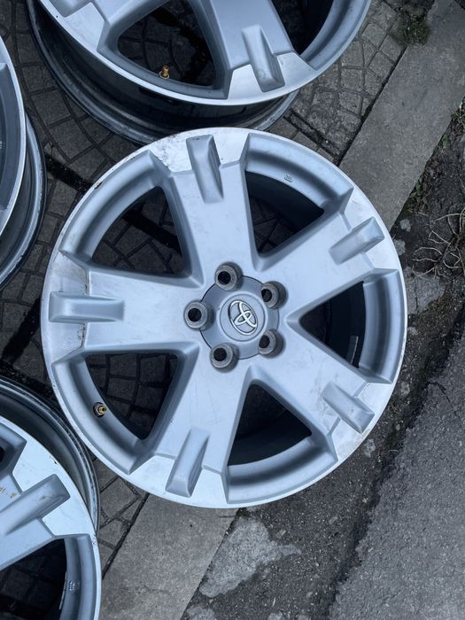 4бр.оригинални джанти Toyota RAV4 18”