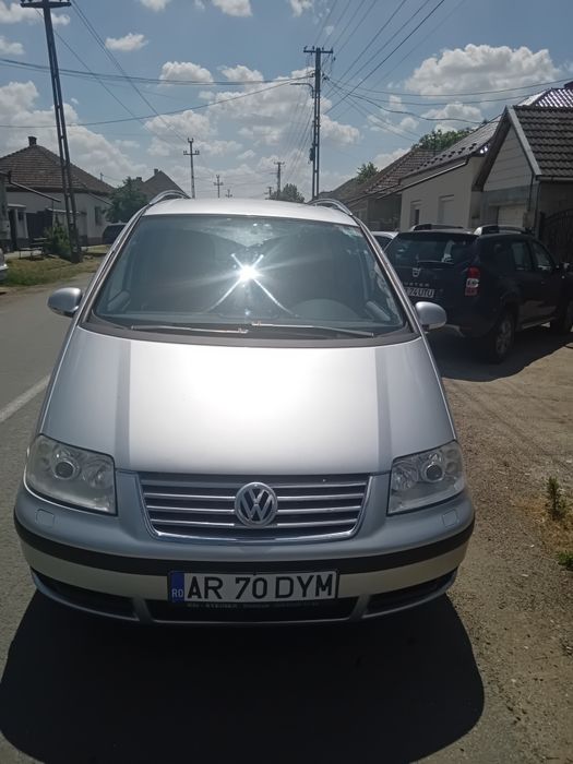 VOLKSWAGEN Sharan