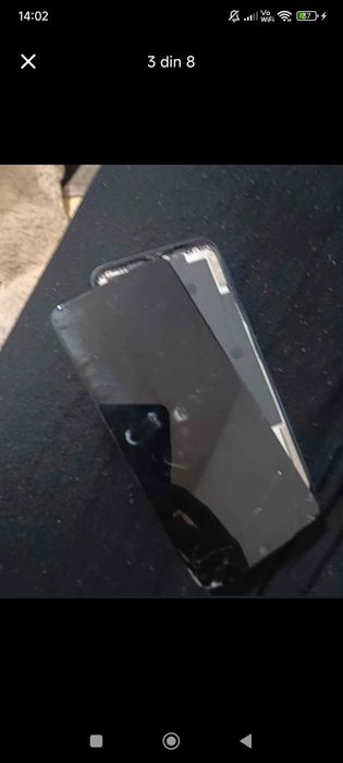 Vând telefoane pentru piese